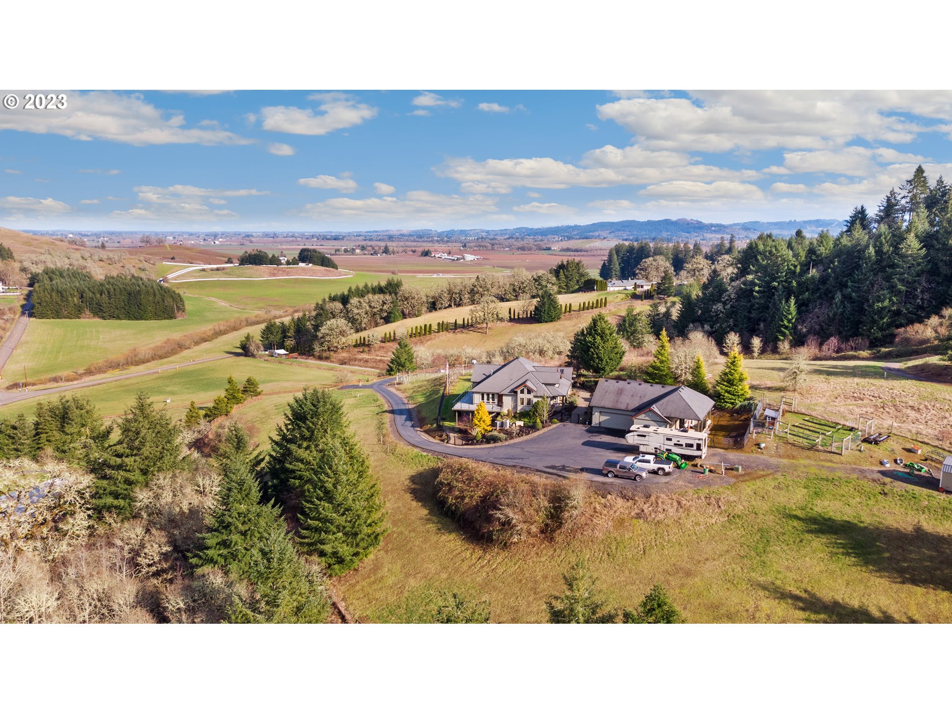 16755 Southwest Masonville Road McMinnville, OR 97128 - Photo 32 of 32 a view of a city