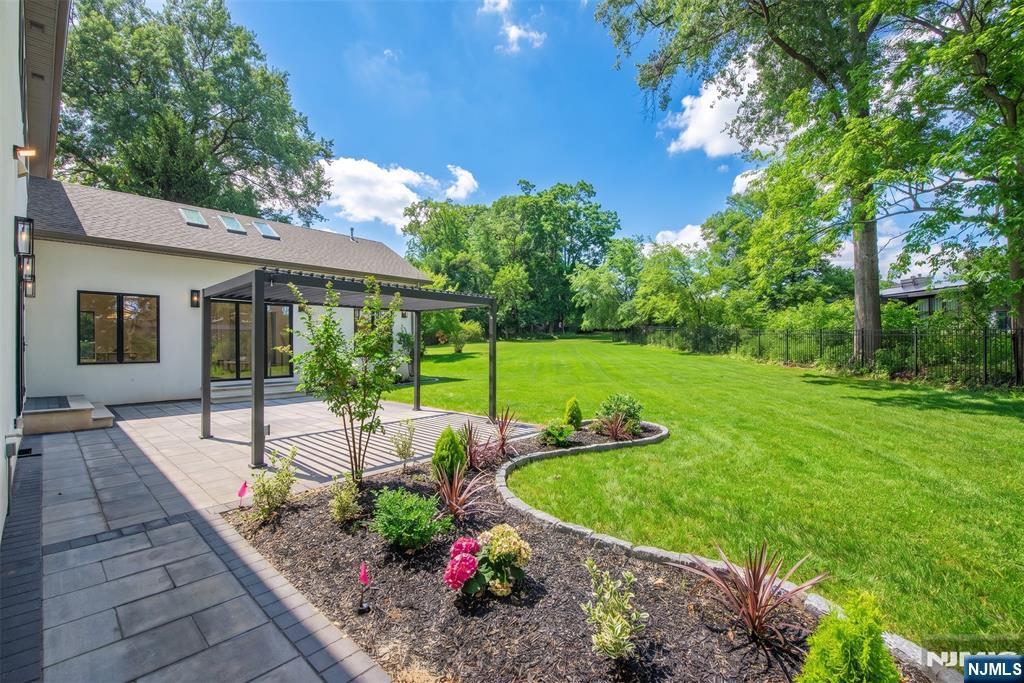 98 Haddenfield Road Clifton, NJ 07013 - Photo 49 of 50