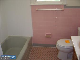 611 Mansfield Road Willow Grove, PA 19090 - Photo 9 of 12 Bathroom