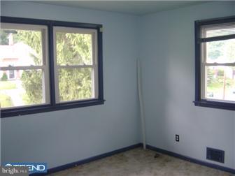 611 Mansfield Road Willow Grove, PA 19090 - Photo 10 of 12 Bedroom - Main
