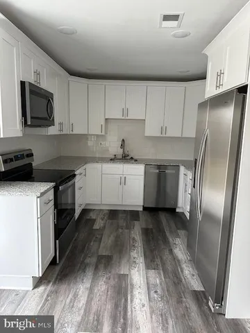 $2,800 | 43 Towpath Road, Levittown, PA 19056