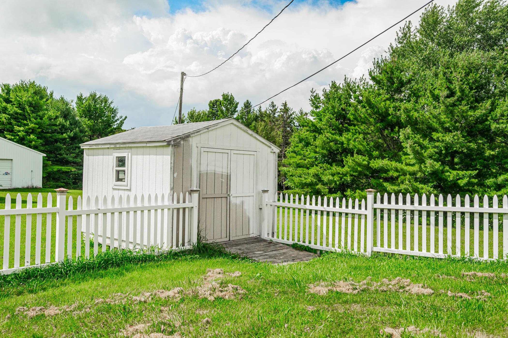 7331 Northridge Road Johnstown, OH 43031 - Photo 12 of 20 7331 northridge 052 shed