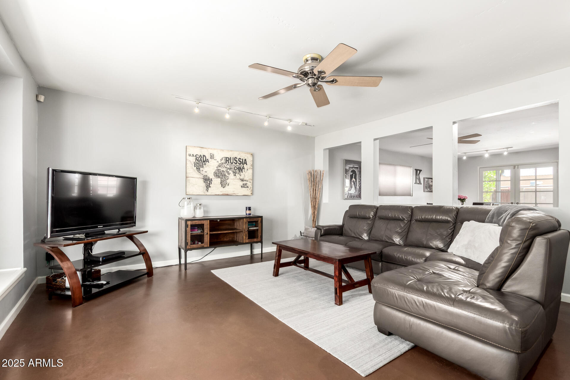 8313 East Camelback Road Scottsdale, AZ 85251 - Photo 4 of 26 08 - Camlback 8313