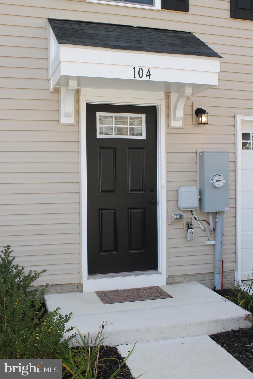 104 Reign Way Winchester, VA 22603 - Photo 4 of 27 a view of entrance