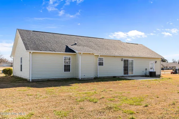 $249,900 | 119 Annie Road, Richlands, NC 28574