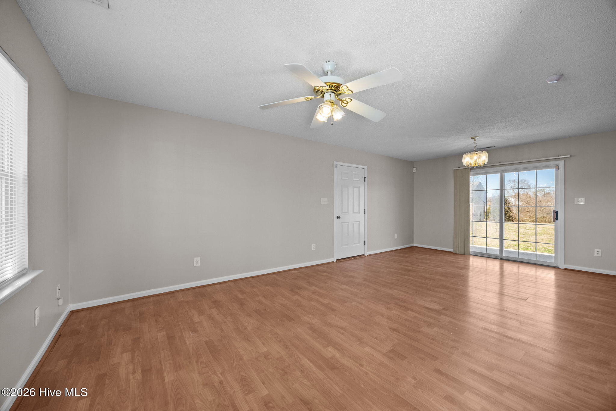 119 Annie Road Richlands, NC 28574 - Photo 7 of 53 20-web-or-mls-IMG_6015