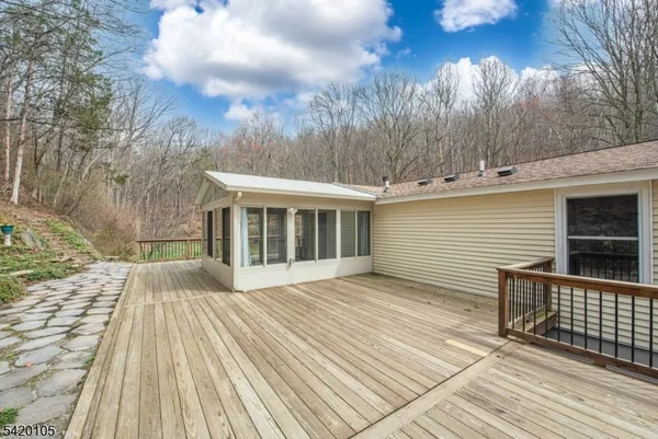$469,000 | 4 Rocky Way, Newton, NJ 07860