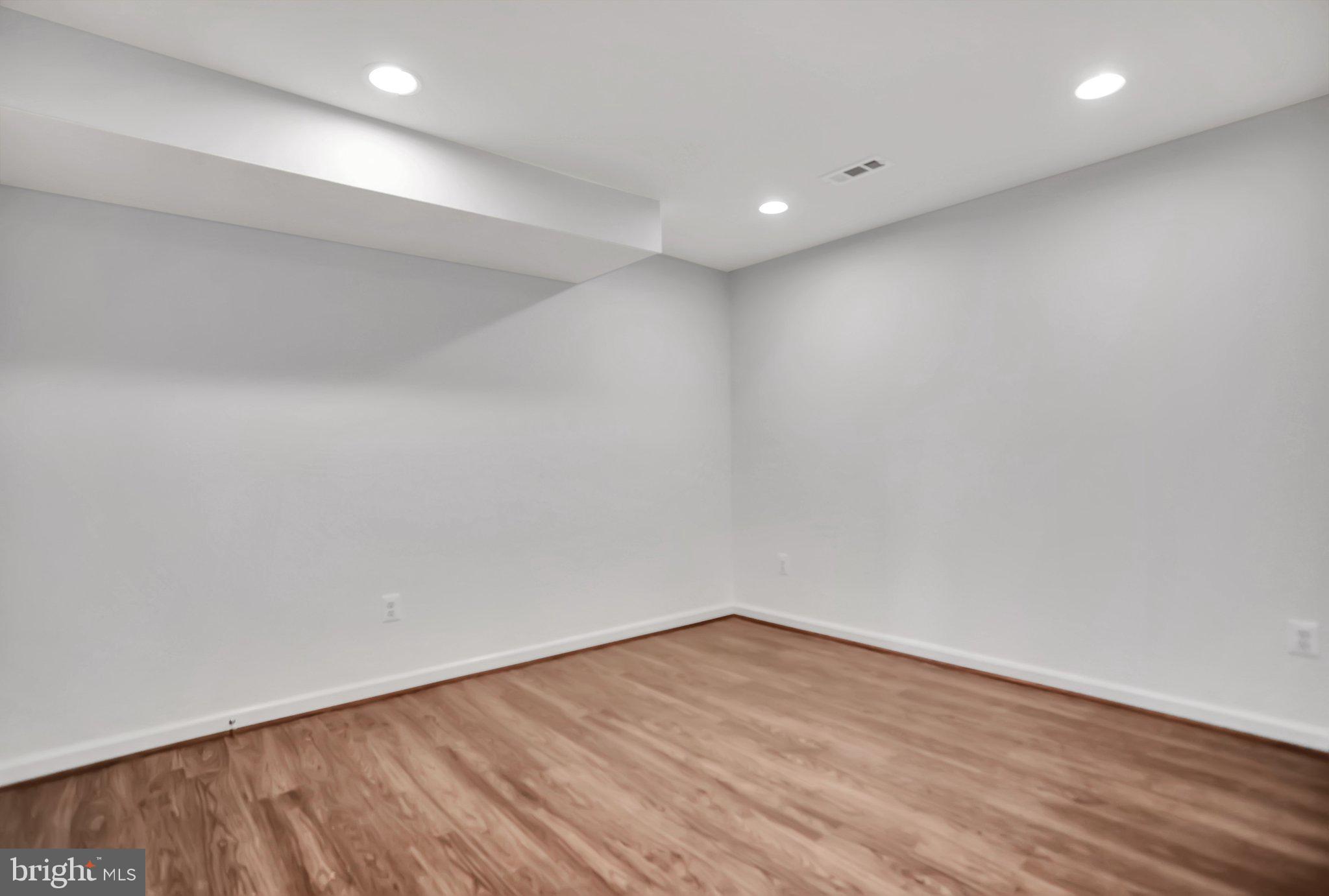 9214 Ridgefield Circle Frederick, MD 21701 - Photo 34 of 43 Gallery Image 34
