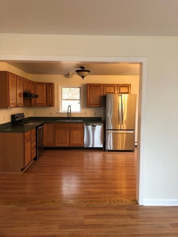 64 Indian Run Road, Unit B Bellingham, MA 02019 - Photo 4 of 10