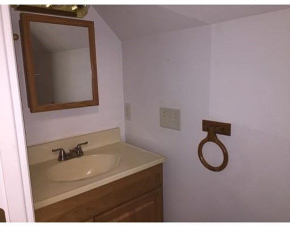 64 Indian Run Road, Unit B Bellingham, MA 02019 - Photo 10 of 10