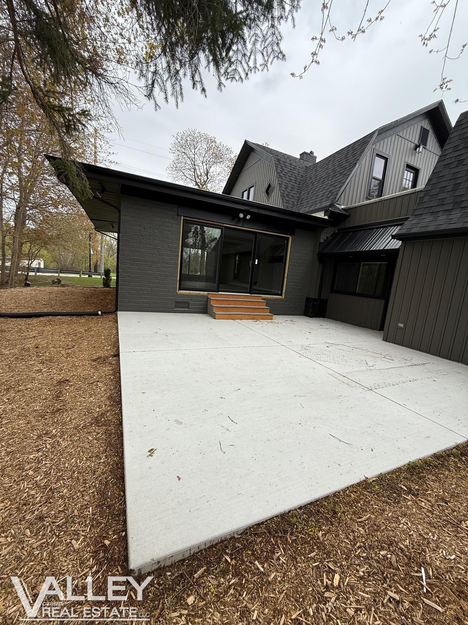 175 West Washington Road Freeland, MI 48623 - Photo 34 of 65