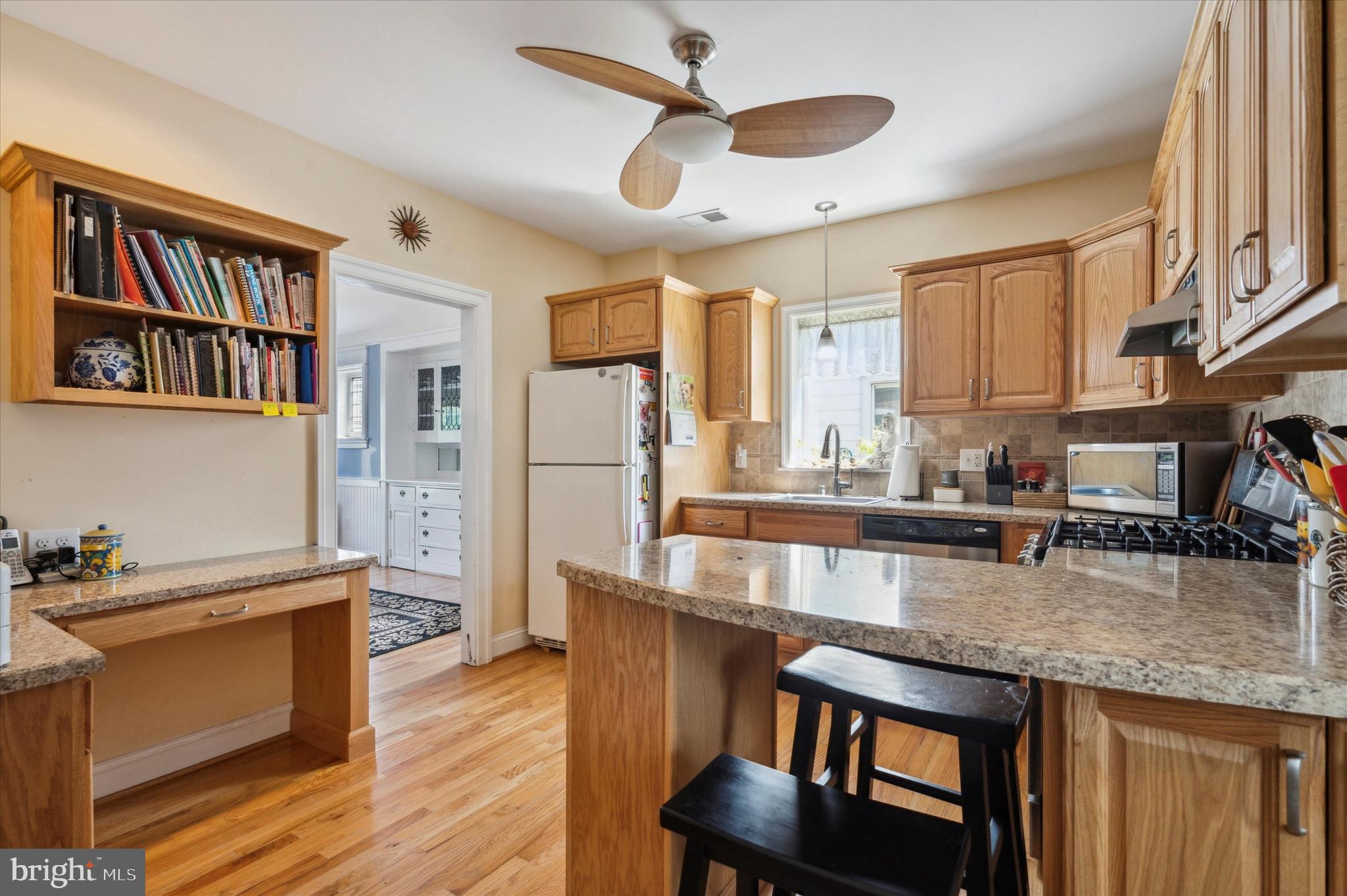 10 Beechwood Road Brookhaven, PA 19015 - Photo 11 of 25 Kitchen