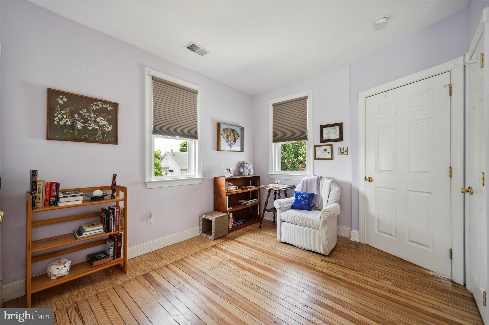 10 Beechwood Road Brookhaven, PA 19015 - Photo 17 of 25 Sitting Area