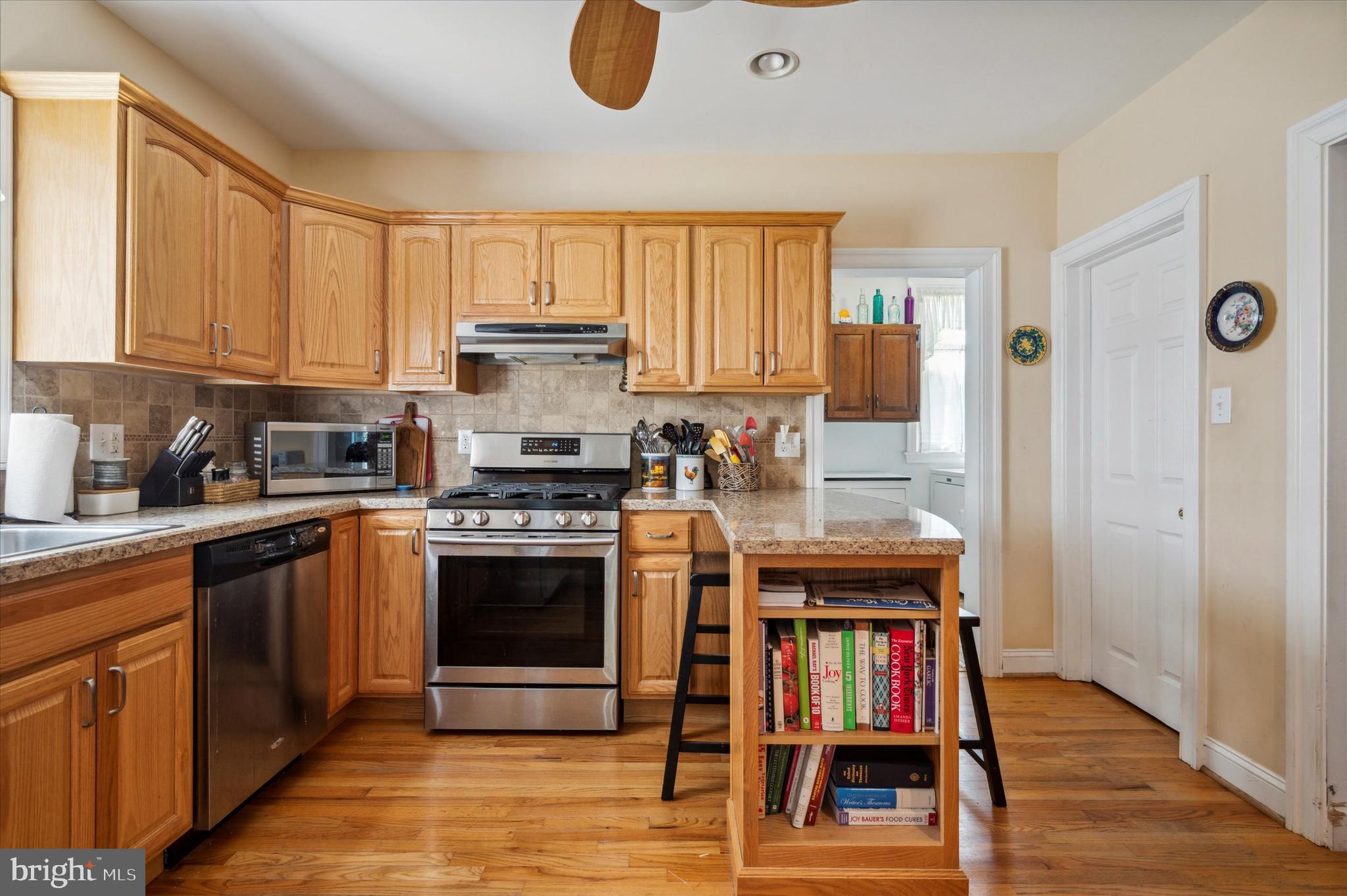 10 Beechwood Road Brookhaven, PA 19015 - Photo 9 of 25 Kitchen