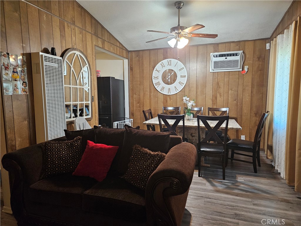 537 East 3rd Street Rialto, CA 92376 - Photo 15 of 47 a living room filled with furniture