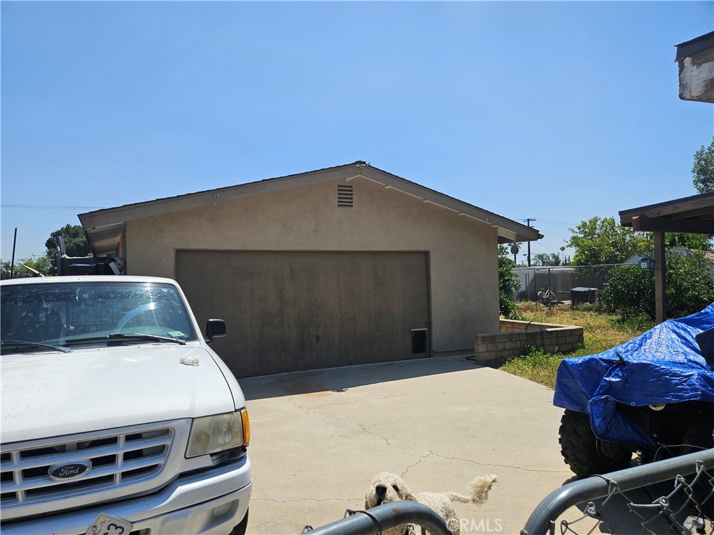 537 East 3rd Street Rialto, CA 92376 - Photo 46 of 47 a terrace view