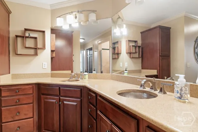 $2,450 | 430 East Oglethorpe Avenue, Savannah, GA 31401