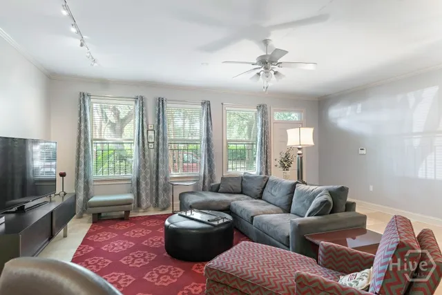 $2,450 | 430 East Oglethorpe Avenue, Savannah, GA 31401