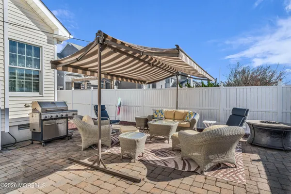 $1,999,900 | 154 Bay Avenue, Mantoloking, NJ 08738