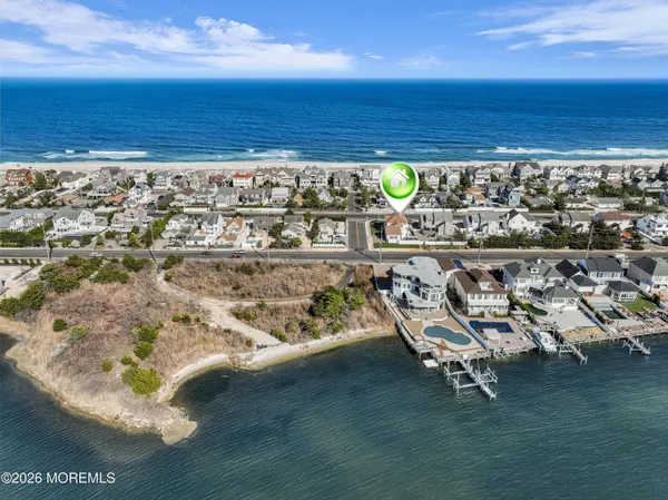 $1,999,900 | 154 Bay Avenue, Mantoloking, NJ 08738