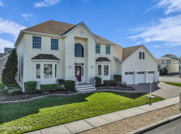 $1,999,900 | 154 Bay Avenue, Mantoloking, NJ 08738