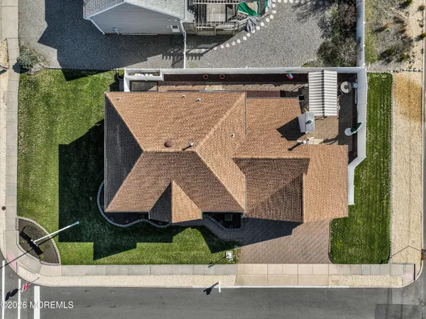 $1,999,900 | 154 Bay Avenue, Mantoloking, NJ 08738