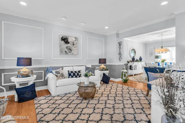 $1,999,900 | 154 Bay Avenue, Mantoloking, NJ 08738