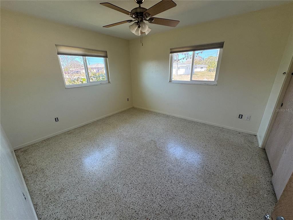 264 Glen Oak Road Venice, FL 34293 - Photo 11 of 16