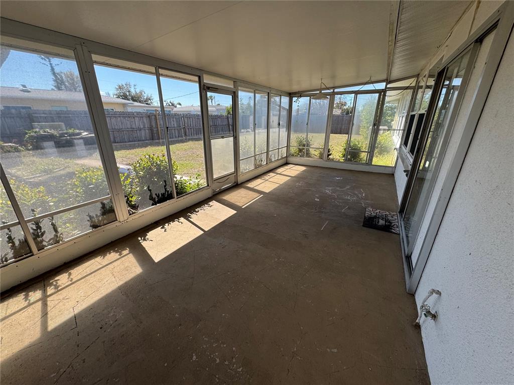 264 Glen Oak Road Venice, FL 34293 - Photo 12 of 16