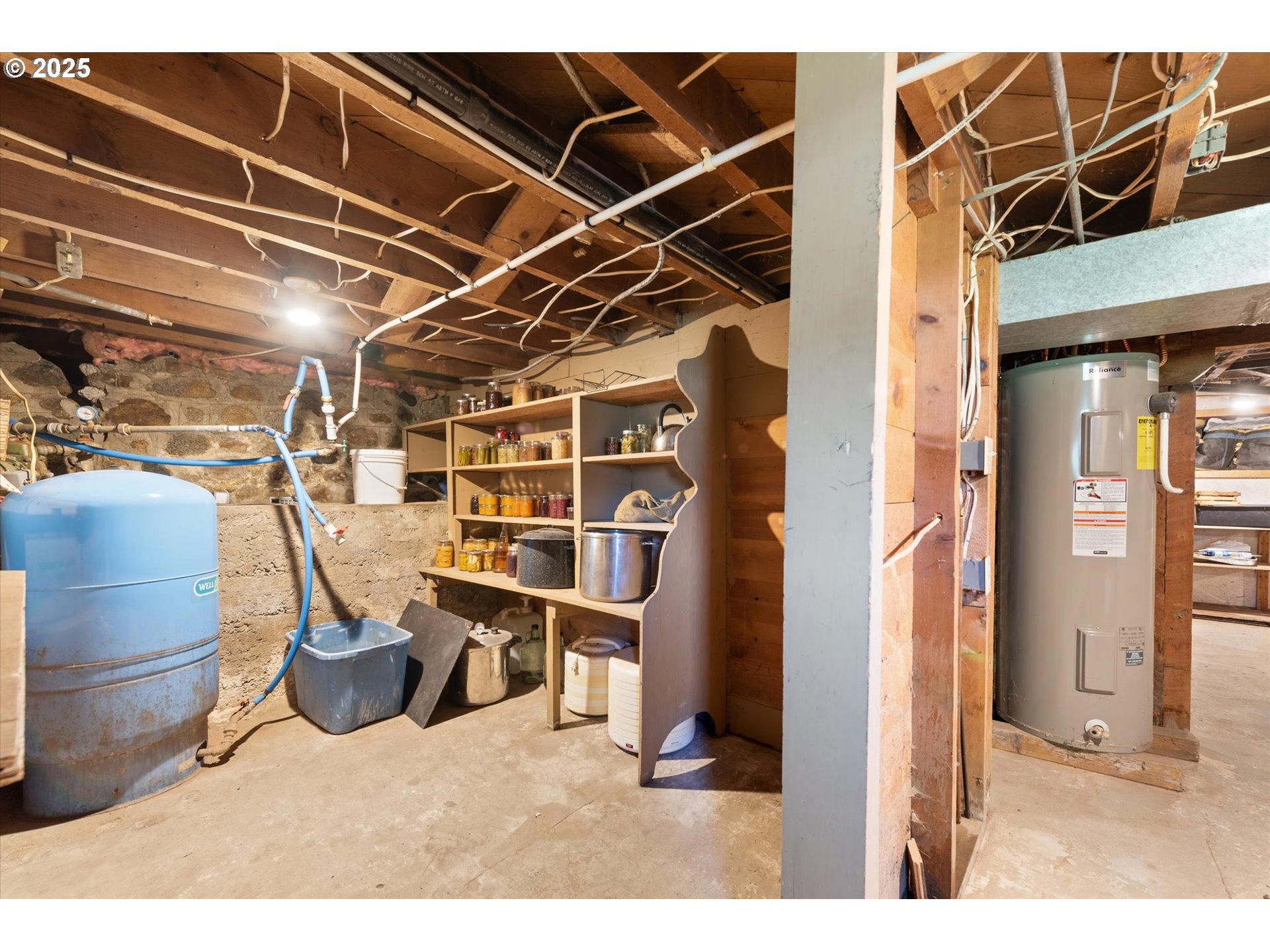 37867 Highway 414 Halfway Or 97834 Halfway, OR 97834 - Photo 28 of 48 a view of a room with gym equipment