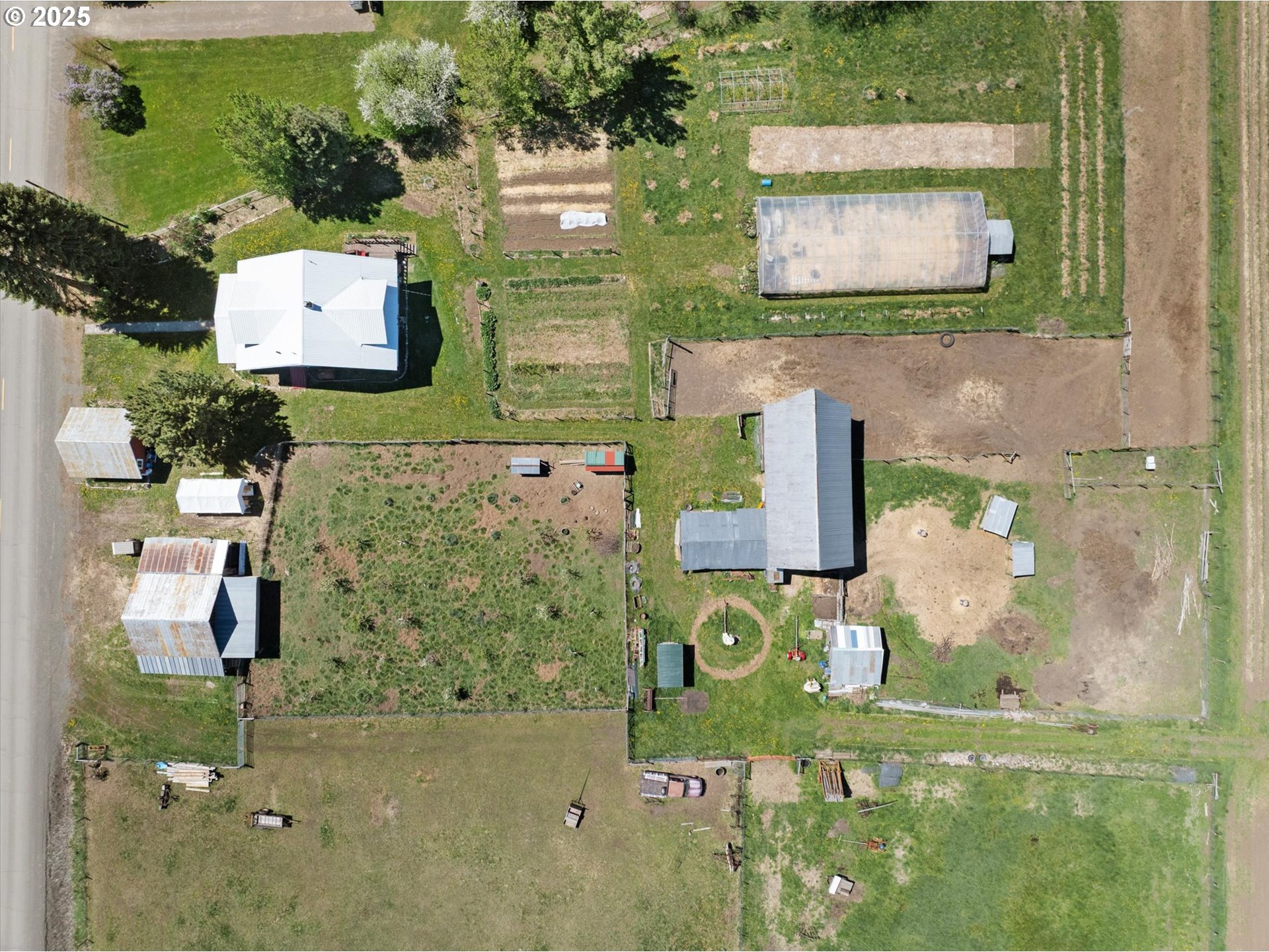 37867 Highway 414 Halfway Or 97834 Halfway, OR 97834 - Photo 33 of 48 on the wall has painting on the wall next to a road