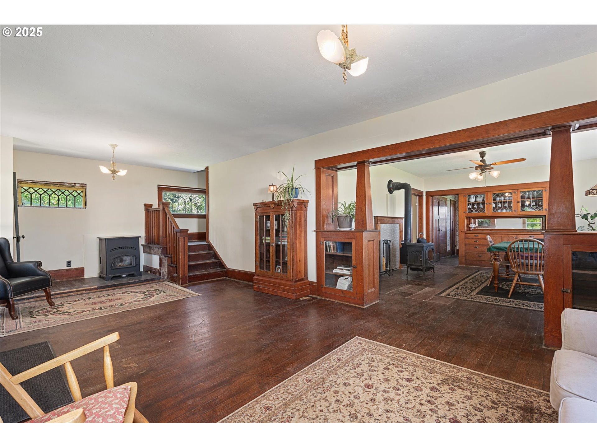 37867 Highway 414 Halfway Or 97834 Halfway, OR 97834 - Photo 6 of 48 a living room with furniture and wooden floor