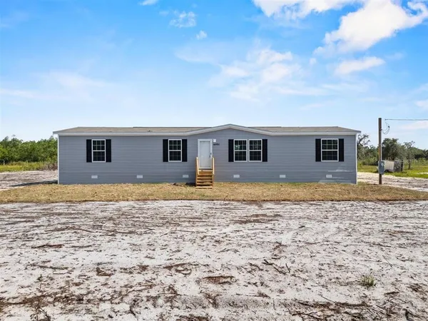 $329,777 | 11975 Northeast 227th Place, Fort McCoy, FL 32134
