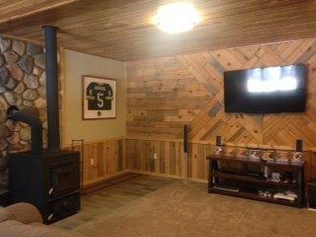 4894 Cross Country Road Rhinelander, WI 54501 - Photo 10 of 19 Gallery Image 10