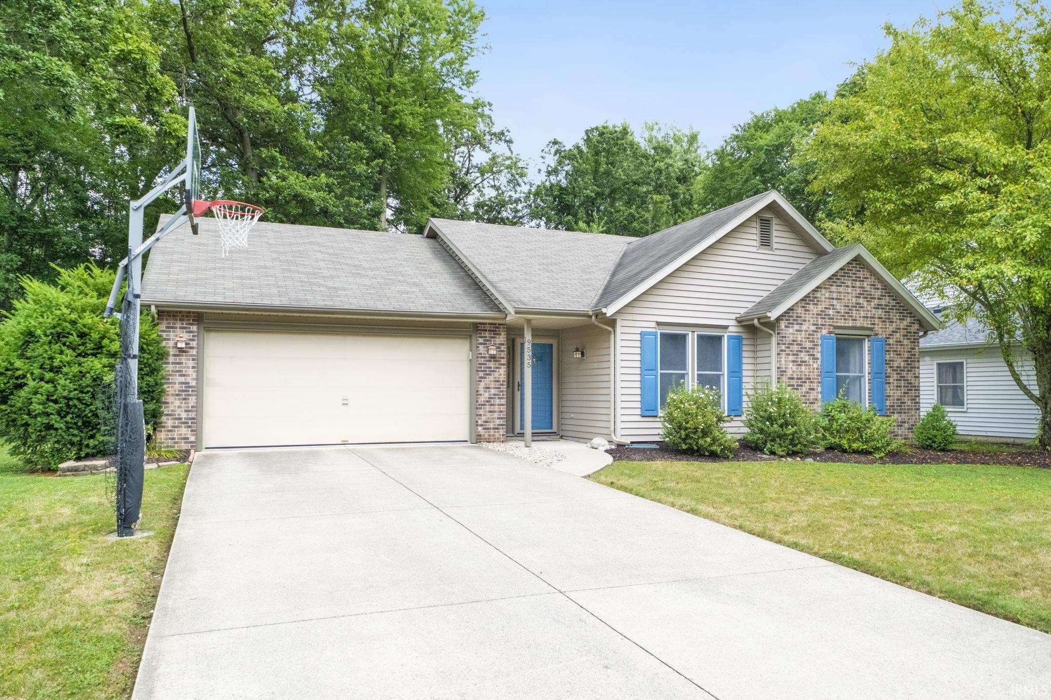 9535 Mariners Ridge Drive Fort Wayne, IN 46819 - Photo 1 of 36 Gallery Image 1