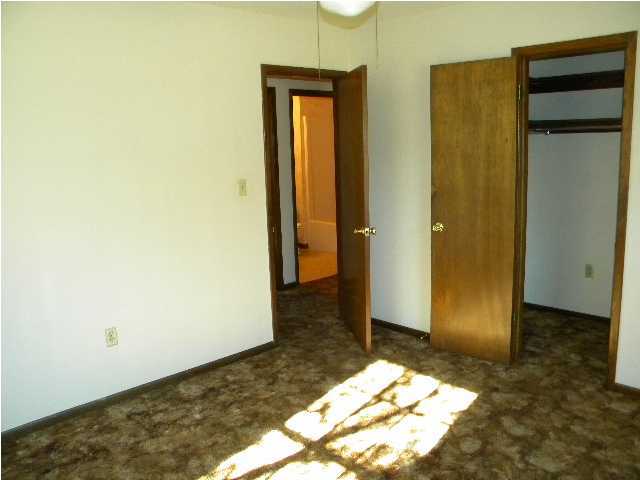 5260 Keyser Mill Road Baker, FL 32531 - Photo 16 of 17 a view of a bathroom with windows