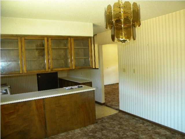 5260 Keyser Mill Road Baker, FL 32531 - Photo 10 of 17 a utility room with dryer and washer