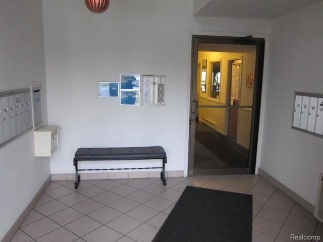 4500 Lakeshore Road, Unit 9 Fort Gratiot, MI 48059 - Photo 17 of 19 IMG_5994.jpg