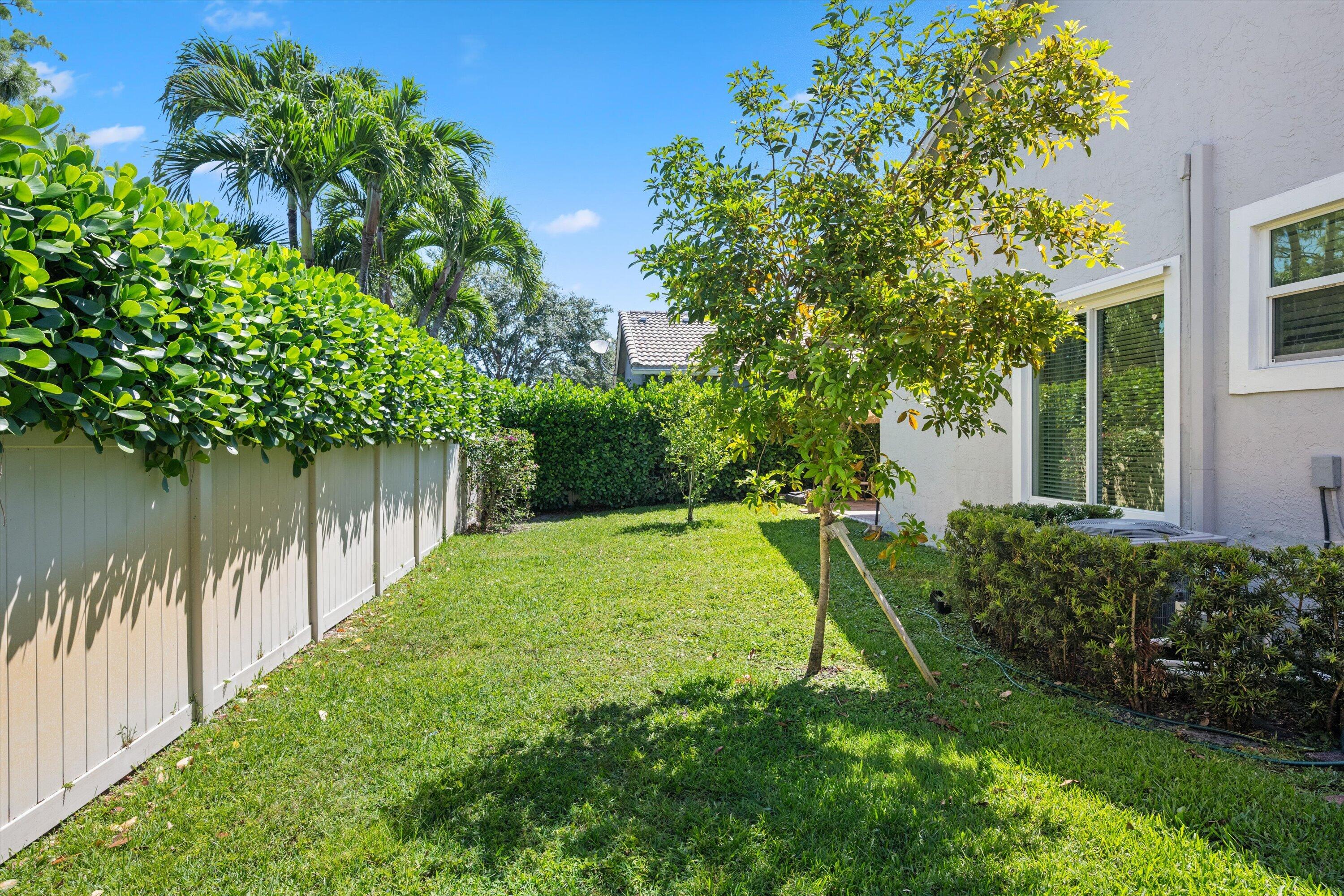 1110 Aviary Road Wellington, FL 33414 - Photo 39 of 51 Patio backyard fenced in