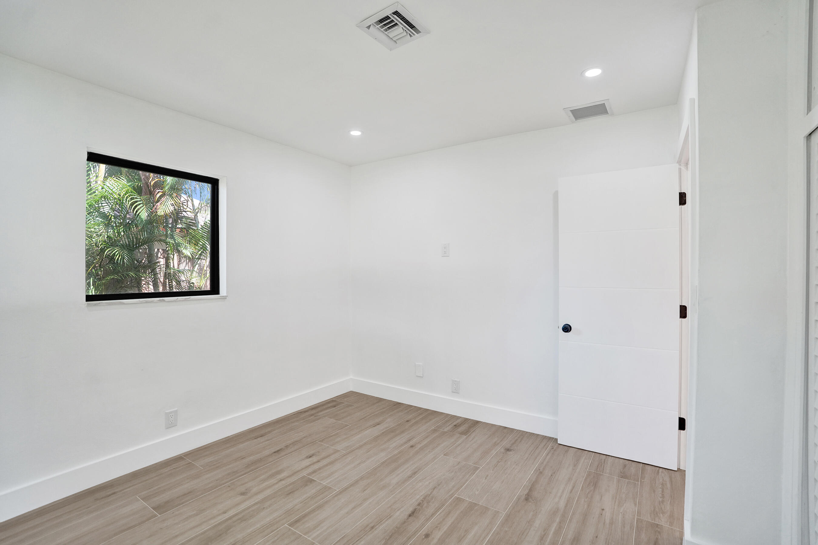 1250 Southwest 4th Street Boca Raton, FL 33486 - Photo 32 of 63 DSC02117
