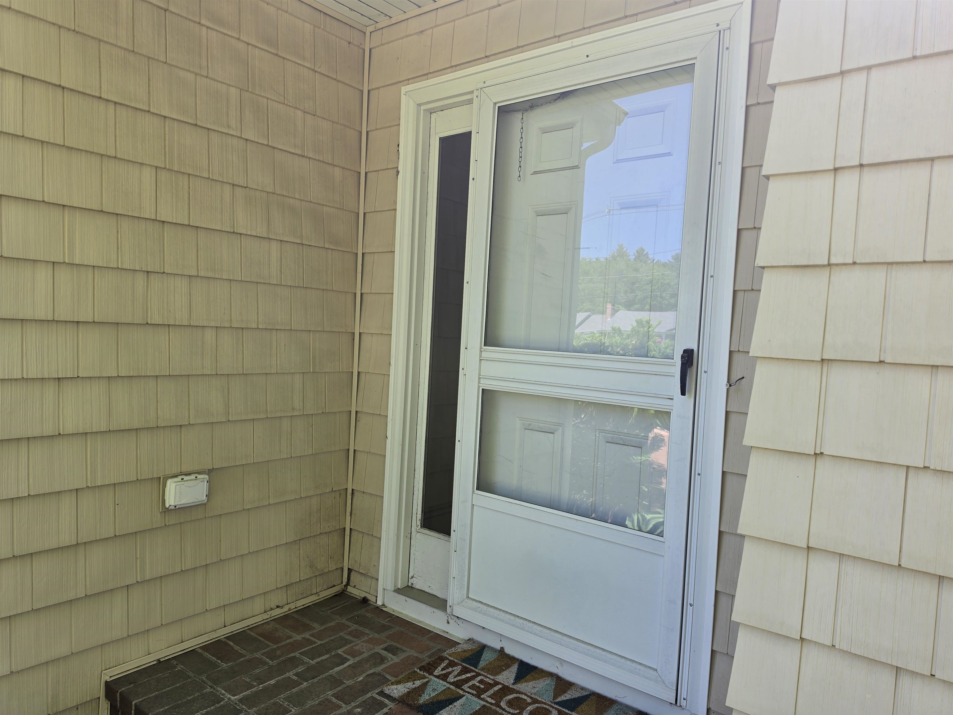 51 Eastern Avenue Rochester, NH 03867 - Photo 2 of 45