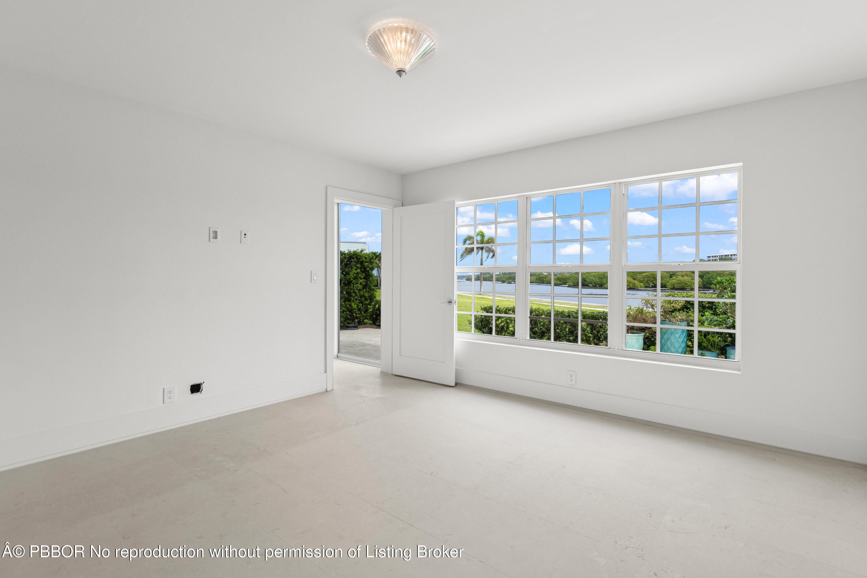 2185 Ibis Isle Road, Unit 1 Palm Beach, FL 33480 - Photo 18 of 44 master bedroom