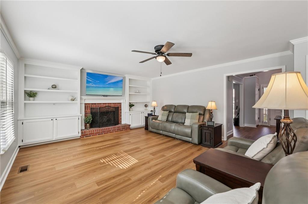 4304 Cedar Bluff Way Southwest Lilburn, GA 30047 - Photo 8 of 70