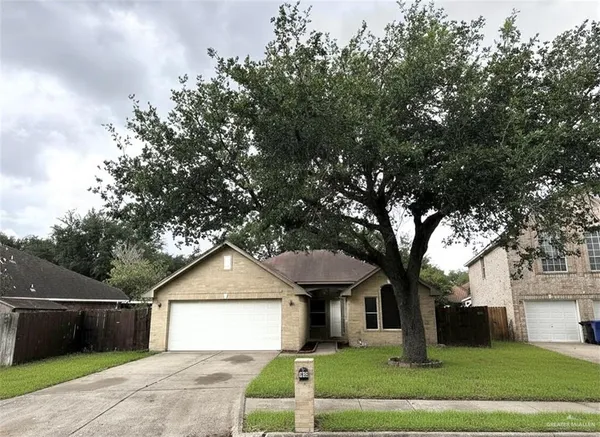 $1,950 | 1013 North 47th Street, McAllen, TX 78501
