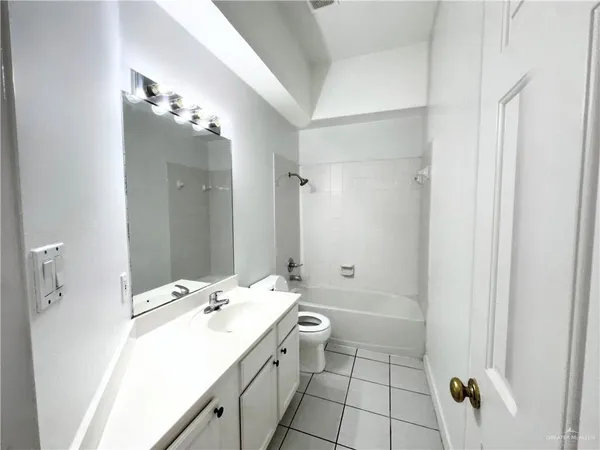 $1,950 | 1013 North 47th Street, McAllen, TX 78501