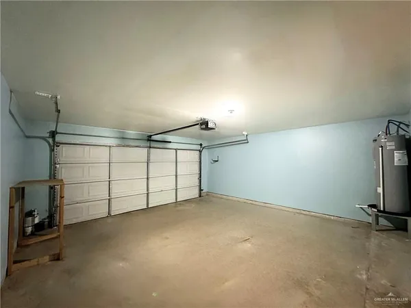 $1,950 | 1013 North 47th Street, McAllen, TX 78501