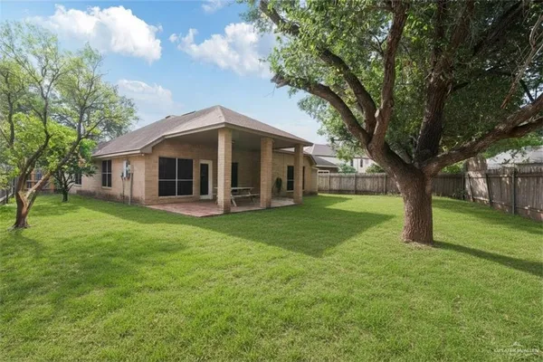 $1,950 | 1013 North 47th Street, McAllen, TX 78501