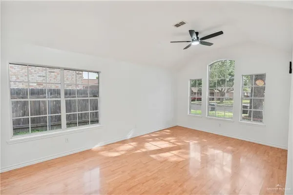 $1,950 | 1013 North 47th Street, McAllen, TX 78501