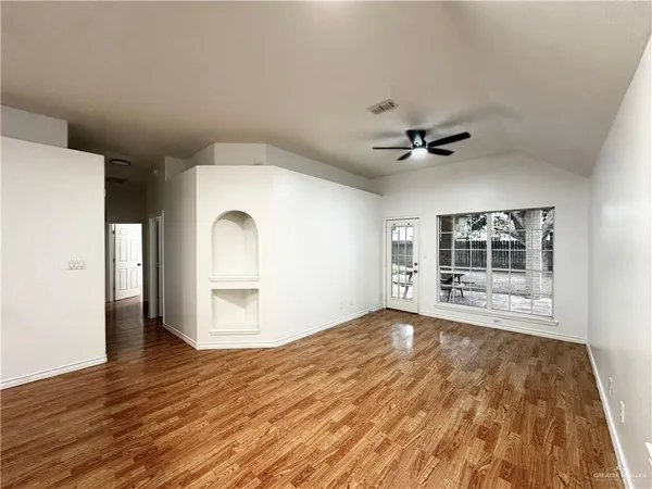 $1,950 | 1013 North 47th Street, McAllen, TX 78501