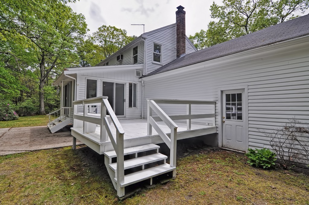 311 Deacon Haynes Road Concord, MA 01742 - Photo 4 of 30